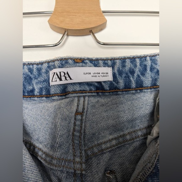 Zara mid rise blue jean - Picture 2 of 3
